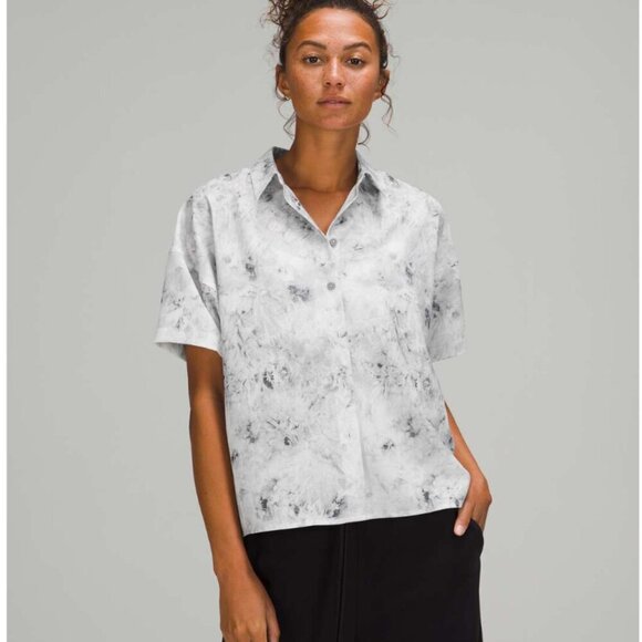 Lululemon Tie Dye‎ Top Size 2 - Picture 1 of 5